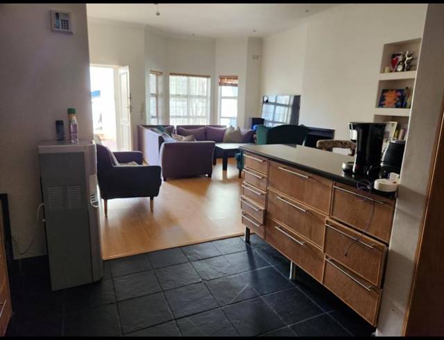 3 BEDROOM PROPERTY TO RENT IN GREEN POINT